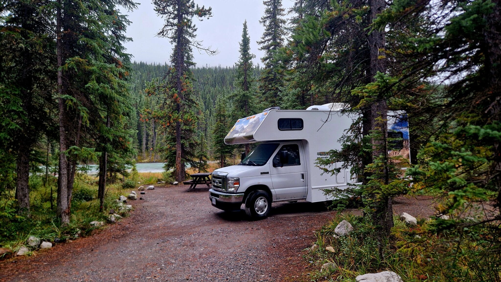 Aftenstemning på Rampart Creek Campgound